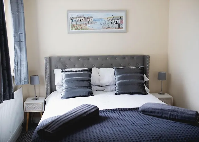 Vanity Ballycastle Diamond 2 Bedroom Apartment