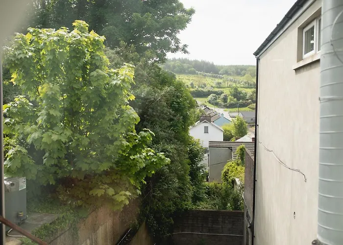 Vanity Ballycastle Diamond 2 Bedroom Apartment