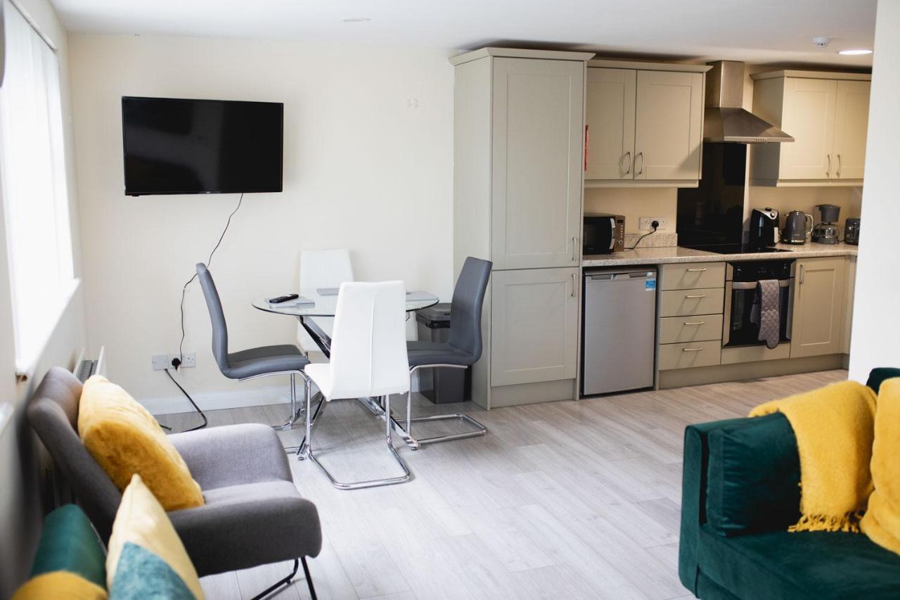 Vanity Diamond 2 Bedroom Apartment *